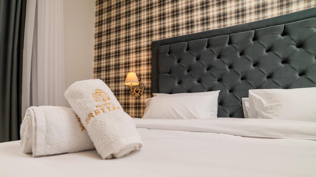 Brettania Hotel Янина Экстерьер фото