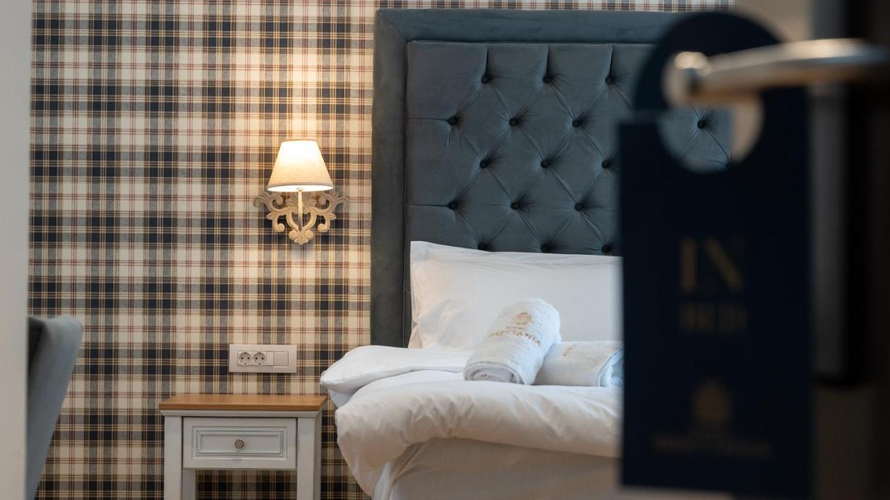 Brettania Hotel Янина Экстерьер фото