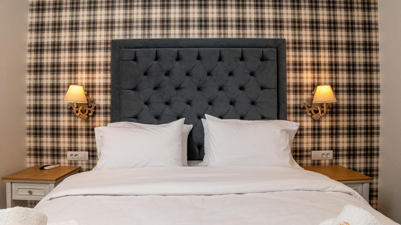 Brettania Hotel Янина Экстерьер фото
