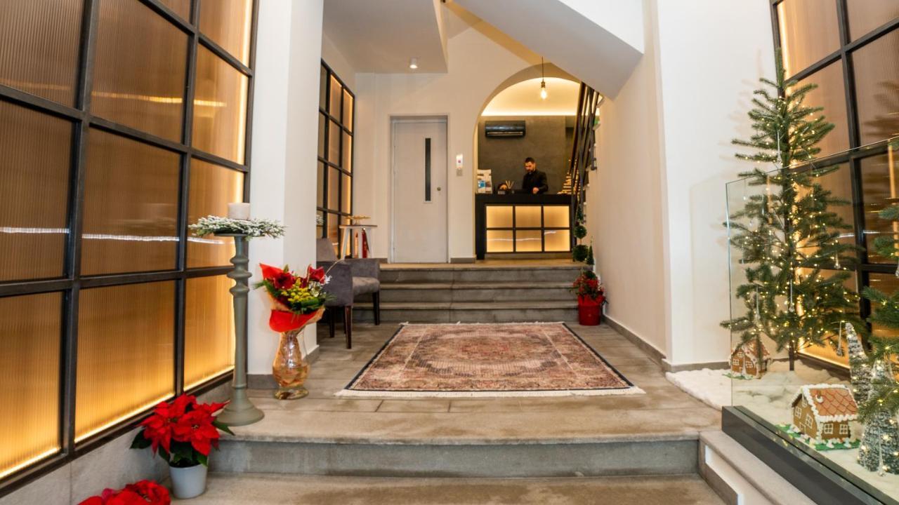 Brettania Hotel Янина Экстерьер фото