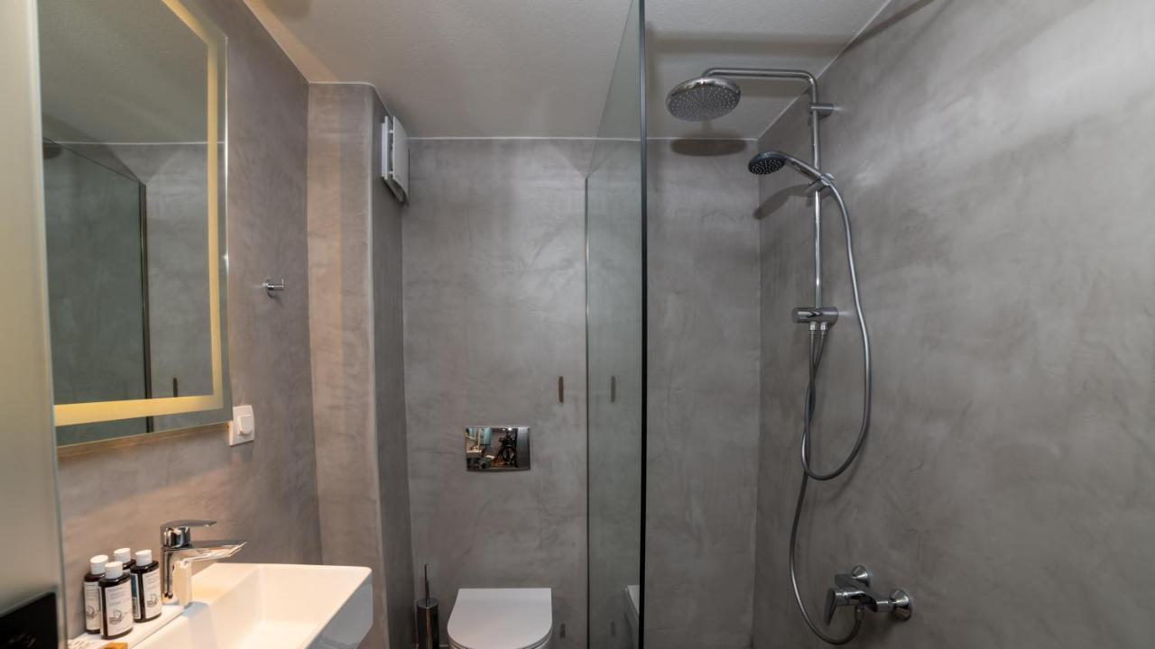 Brettania Hotel Янина Экстерьер фото