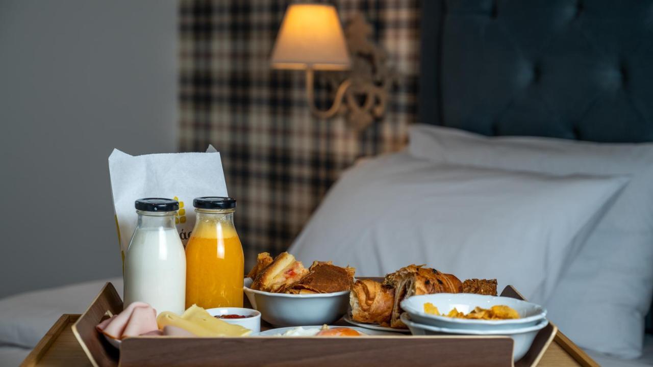 Brettania Hotel Янина Экстерьер фото