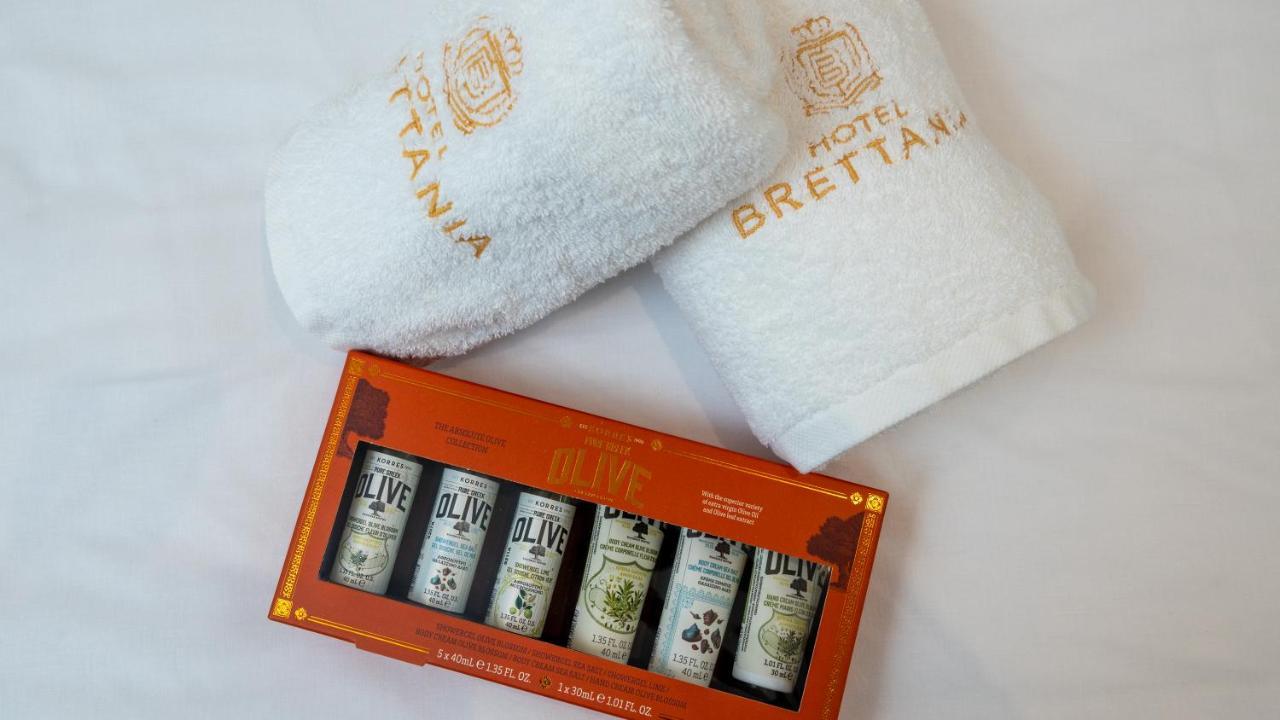 Brettania Hotel Янина Экстерьер фото